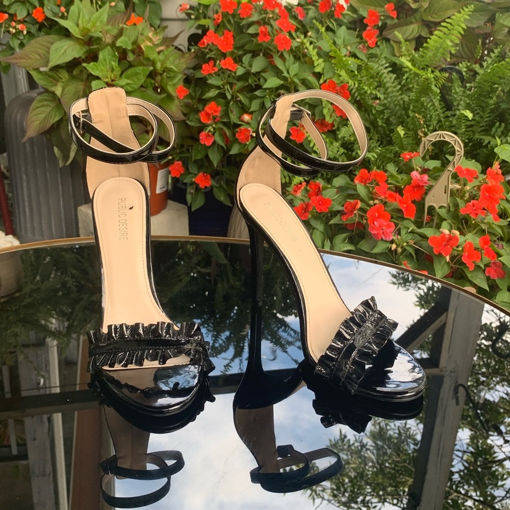 Black Ruffled Patten Leather Heels